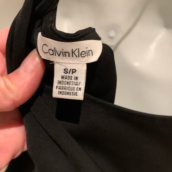 Calvin Klein tank top. Size small - Picture 3 of 3